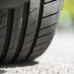 reduzir o desgaste dos pneus